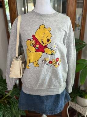 Disney Winnie the Pooh Embroidered Floral Grey Crewneck Sweatshirt